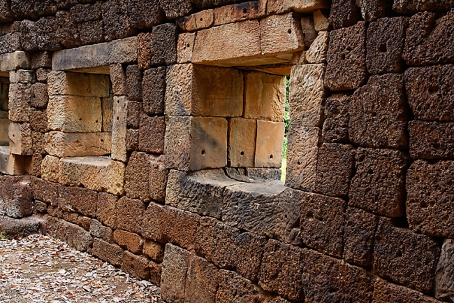 25-Prasat Ta Muen-018